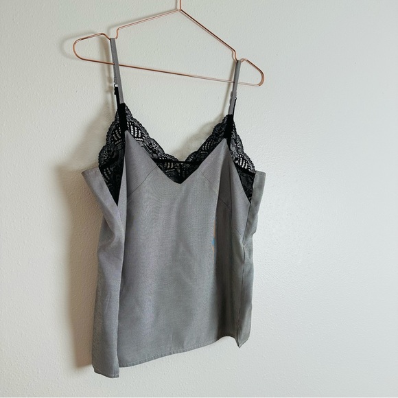 Maje Top Tank Camisole Black White Lace Sleeveless V-Neck - Picture 11 of 11